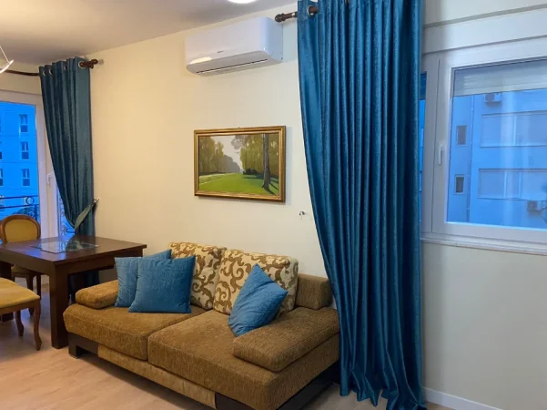 Tirane, jepet me qera apartament 1+1 Kati 6, 60 m² 650 € (Rruga e Elbasanit)
