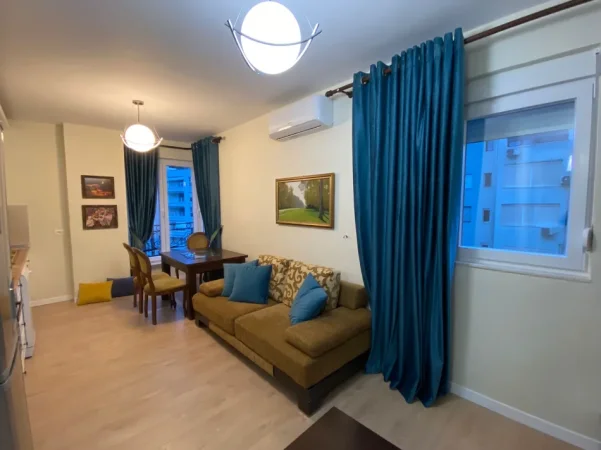 Tirane, jepet me qera apartament 1+1 Kati 6, 60 m² 650 € (Rruga e Elbasanit)