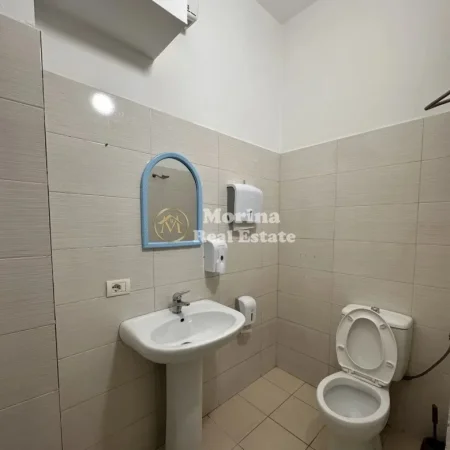 Tirane, jepet me qera ambjent biznesi Kati 2, 350 m² 3.000 € (Qytet Studenti)