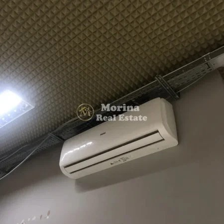 Tirane, jepet me qera ambjent biznesi Kati 2, 350 m² 3.000 € (Qytet Studenti)