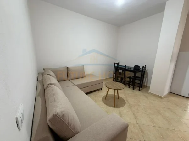 Tirane, jepet me qera apartament 2+1 Kati 1, 88 m² 350 € (Fresk)