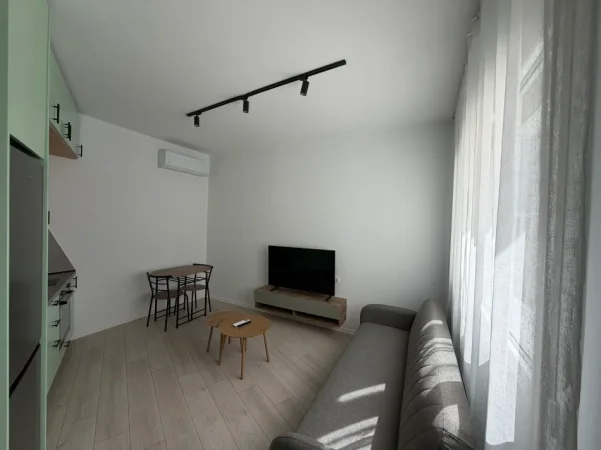 Tirane, jepet me qera apartament 1+1+Ballkon Kati 5, 65 m² 500 € (River Residence)