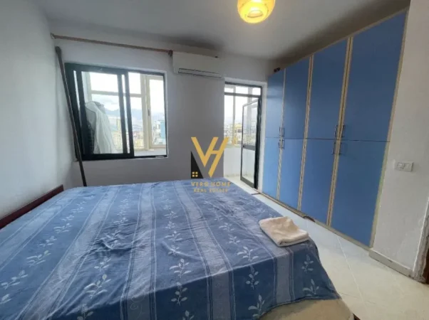 Tirane, jepet me qera apartament 2+1+Ballkon Kati 12, 120 m² 600 € (RRUGA SALI BUTKA)