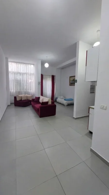 Tirane, shitet garsonier 1+1 Kati 2, 53 m² 76.000 €