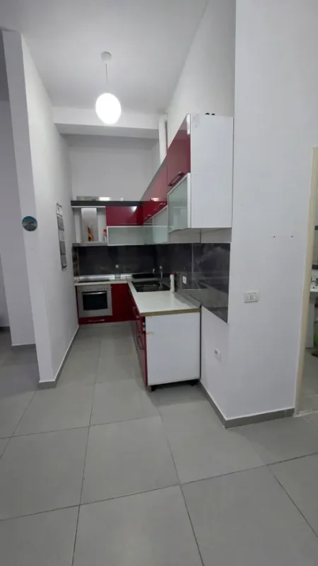 Tirane, shitet garsonier 1+1 Kati 2, 53 m² 76.000 €