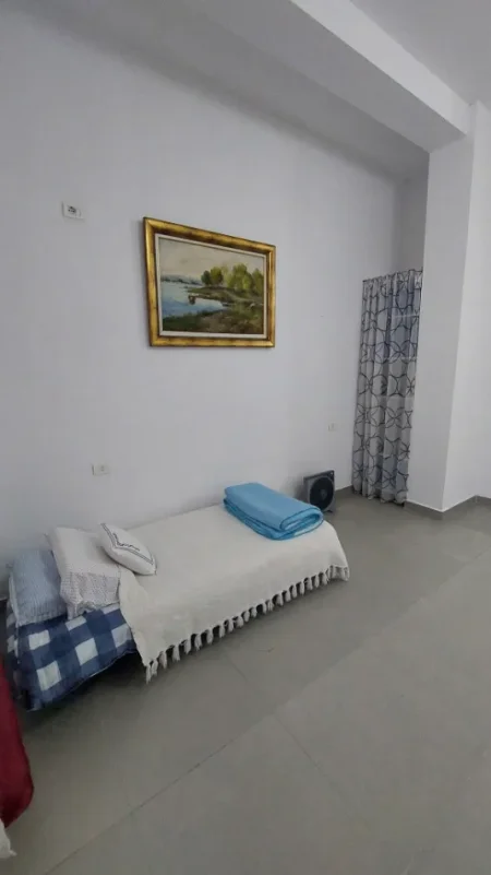 Tirane, shitet garsonier 1+1 Kati 2, 53 m² 76.000 €