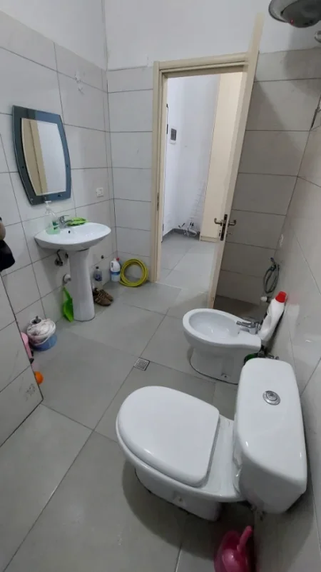 Tirane, shitet garsonier 1+1 Kati 2, 53 m² 76.000 €