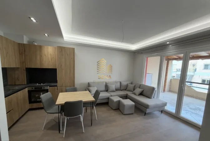 Tirane, jepet me qera apartament 2+1+Ballkon Kati 7, 120 m² 550 € (Astir, Vila L)