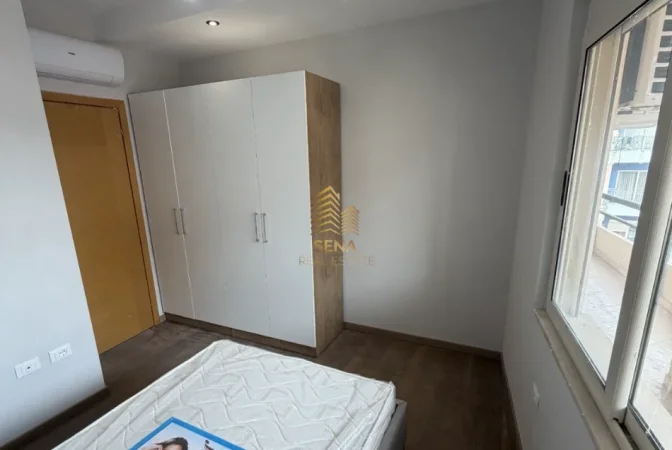 Tirane, jepet me qera apartament 2+1+Ballkon Kati 7, 120 m² 550 € (Astir, Vila L)