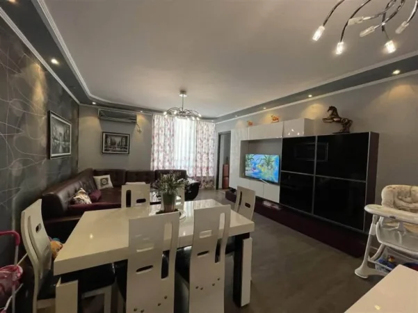 Tirane, shitet nga Pronari, pa-komision apartament 2+1 Kati 2, 106 m² 155.000 € (rruga besim alla)