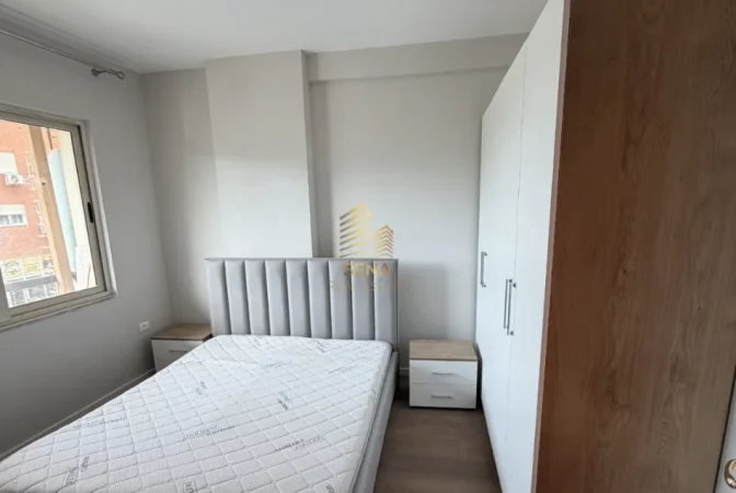 Tirane, jepet me qera apartament 2+1+Ballkon Kati 6, 75 m² 450 € (Astir, Vila L)