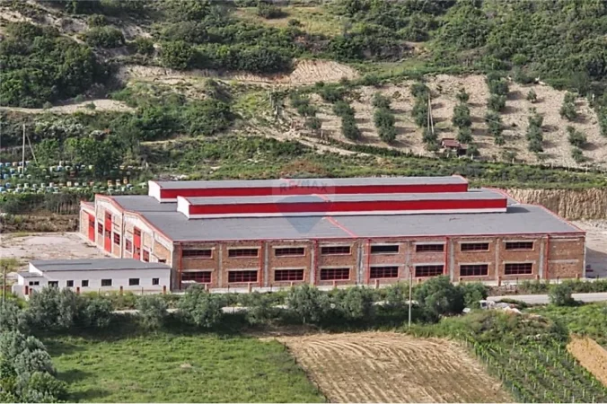 Vlore, jepet me qera magazine Kati 0, 6.000 m² (Rruga Demokracia, Vlore)