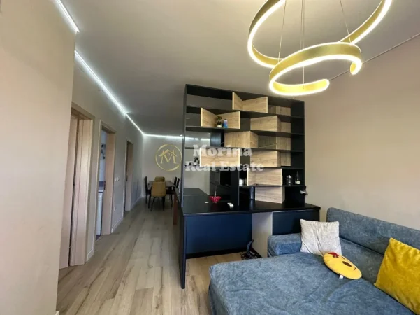 Tirane, jepet me qera apartament 2+1 Kati 2, 107 m² 400 € (Fresku)