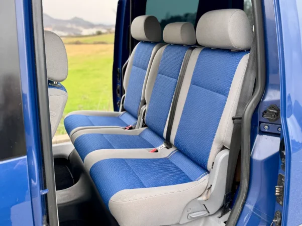 Tirane, shes makine Caddy 1.9 Naftë Manual 2009 Nafte, blu manuale Kondicioner 219.000 km 5.500 €