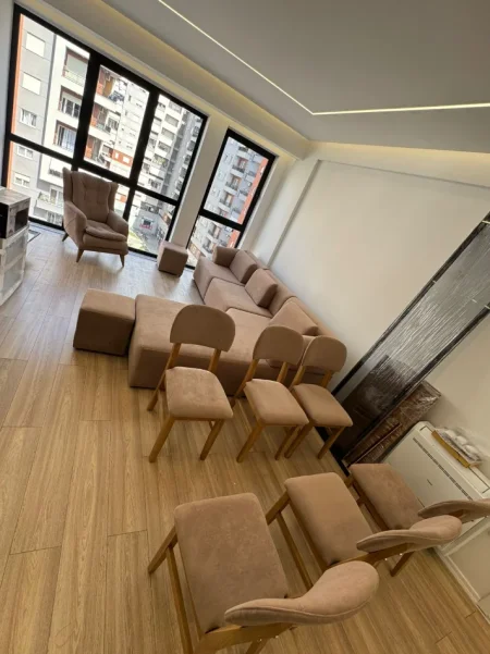 Tirane, jepet me qera apartament 2+1 Kati 6, 110 m² 750 € (kompleksi urban gate)