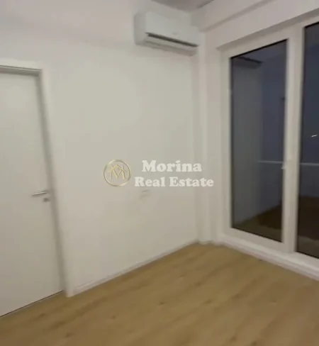 Tirane, jepet me qera Vile Kati 3, 250 m² 1.300 € (Farke)
