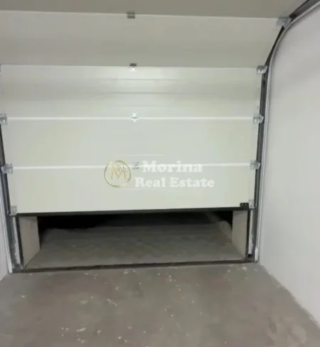 Tirane, jepet me qera Vile Kati 3, 250 m² 1.300 € (Farke)