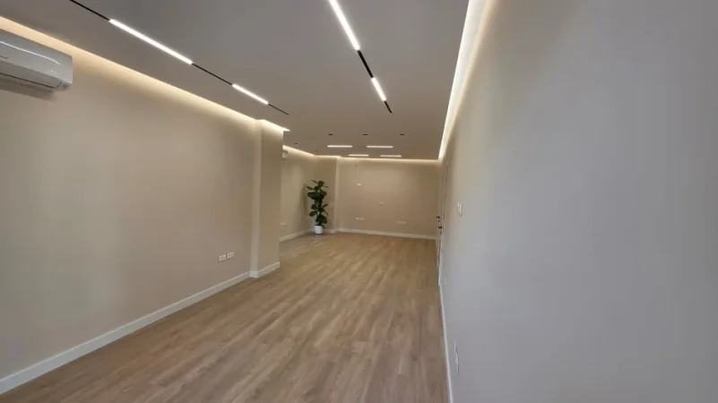 Tirane, jepet me qera zyre Kati 2, 130 m² 2.500 € (AIR ALBANIA)