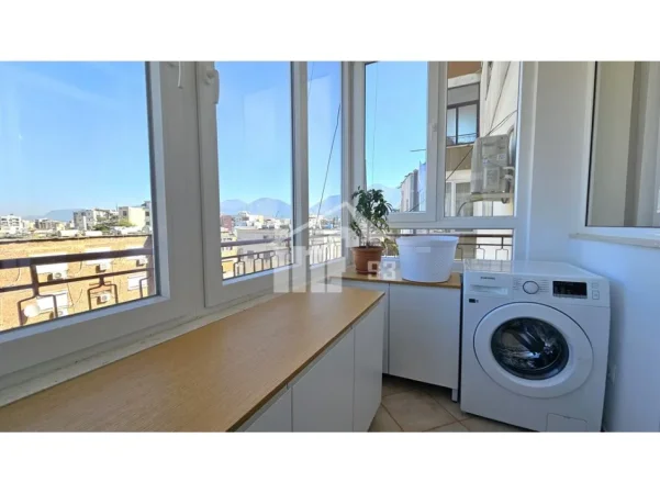 Tirane, jepet me qera apartament 2+1 Kati 6, 80 m² 850 € (NË RRUGËN “BUDI”, MBRAPA AMBASADËS AMERIKANE)