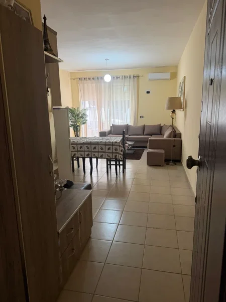 Tirane, jepet me qera apartament 2+1 Kati 5, 55.000LEKE  (LIQENI I THATE)
