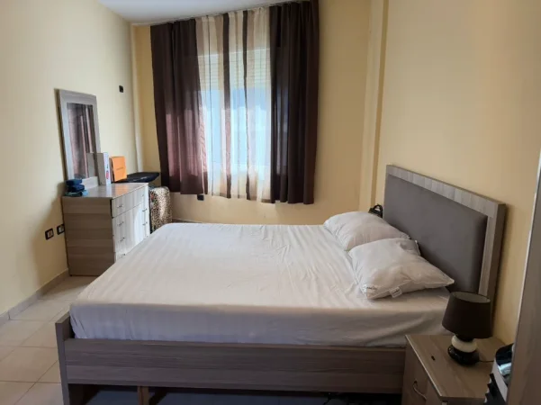 Tirane, jepet me qera apartament 2+1 Kati 5, 55.000LEKE  (LIQENI I THATE)