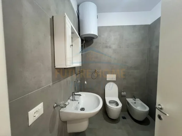 Tirane, jepet me qera apartament 2+1 Kati 7, 94 m² 470 € (Kompleksi Univers City, QTU)