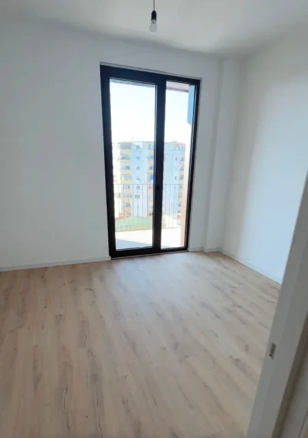 Tirane, jepet me qera zyre Kati 9, 125 m² 1.500 € (ALTANA RESIDENCE)