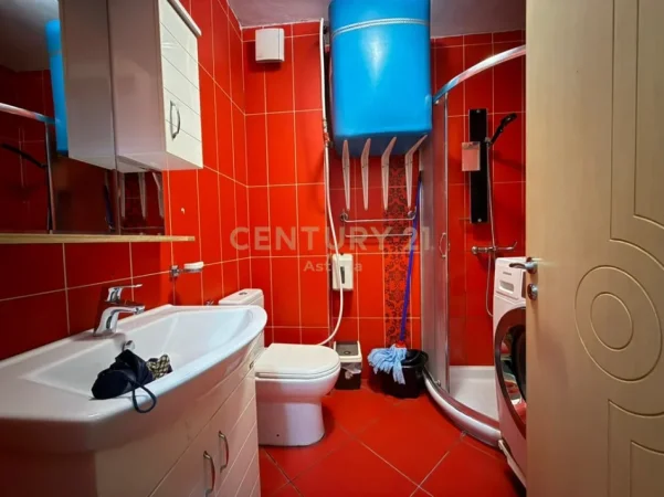 Tirane, jepet me qera apartament 1+1 Kati 4, 42 m² 400 € (Astiri)