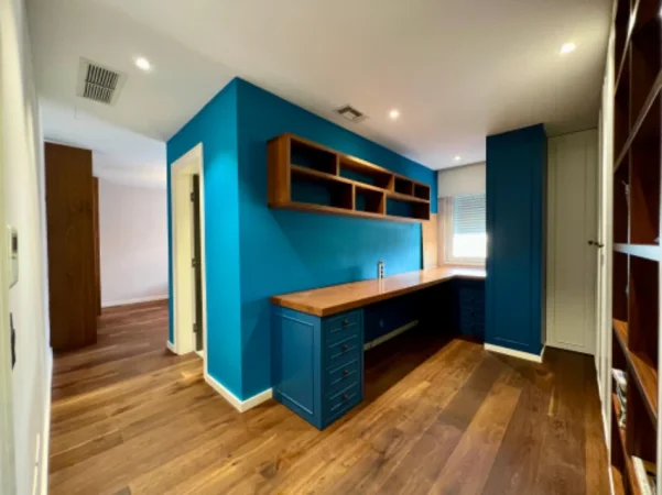 Tirane, jepet me qera apartament 2+1 Kati 2, 180 m² 1.500 € (2 minuta larg Liqenit Artificial)