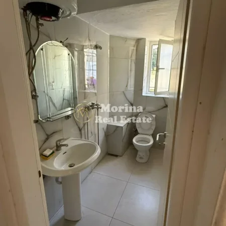 Tirane, jepet me qera ambjent biznesi Kati 1, 55 m² 400 € (Shkolla e Baletit)