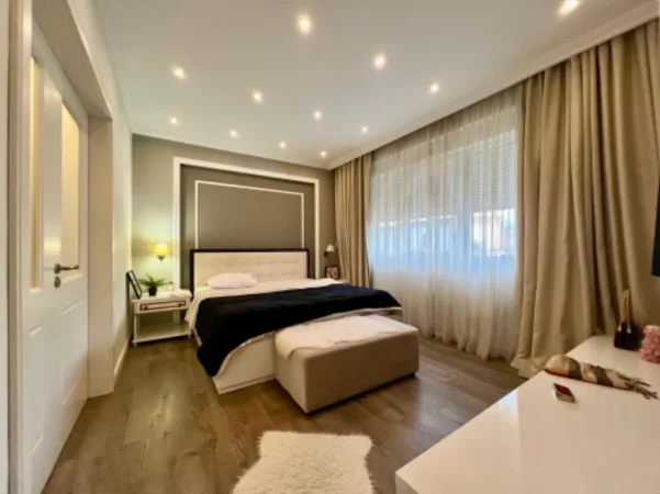 Tirane, jepet me qera apartament 2+1 Kati 4, 125 m² 1.200 € (Kompleksi FZ)