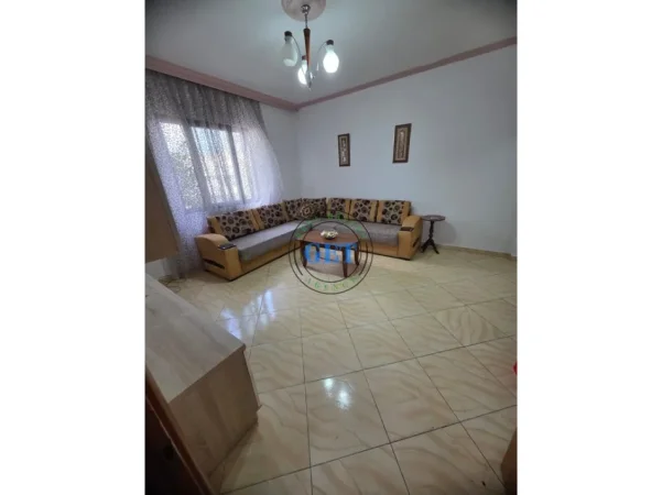 Durres, jepet me qera apartament 2+1 Kati 2, 100 m² 350 € (Vala Park)