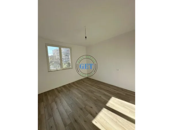 Durres, shitet apartament 2+1 Kati 3, 70 m² 85.000 € (Çezma e Ferrës)