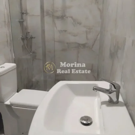 Tirane, jepet me qera apartament 1+1 Kati 2, 80 m² 400 € (Qytet Studenti)