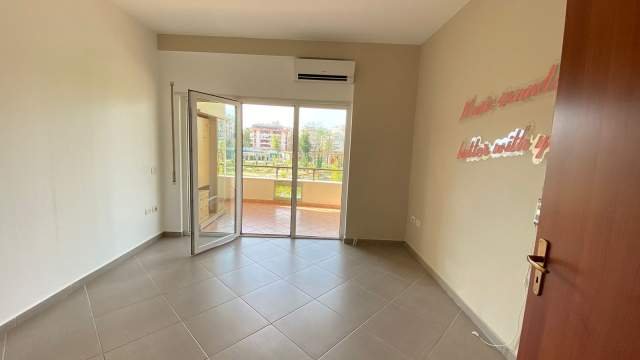 Tirane, jepet me qera apartament 2+1 Kati 2, 115 m² 640 Euro (Kopeshti Zoologjik)