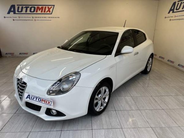 Tirane, shes makine Alfa Romeo GIULIETTA Viti 2014, 6.900 Euro