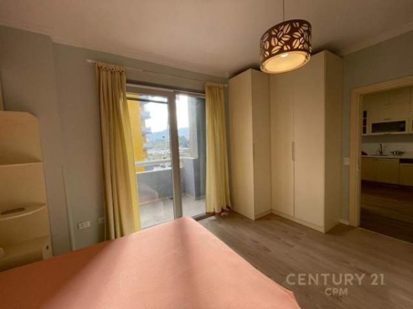 Tirane, jepet me qera apartament 2+1 Kati 2, 100 m² 850 Euro (Rruga e Kosovareve)