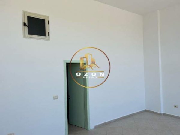 Fushe Kruje, jepet me qera ambjent biznesi Kati 0, 35 m² 20.000 Leke (FUSHE KRUJE)