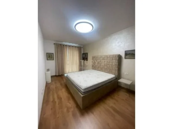 Tirane, jepet me qera apartament 2+1+BLK Kati 7, 102 m² 1.300 Euro (stadiumi qemal stafa)