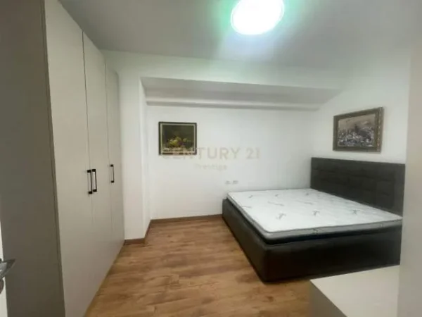 Tirane, jepet me qera apartament 2+1+BLK Kati 7, 102 m² 1.300 Euro (stadiumi qemal stafa)