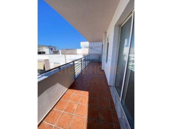 Durres, shitet apartament 2+1 Kati 9, 100 m² 90.000 Euro (Ish Rajoni, Durres)