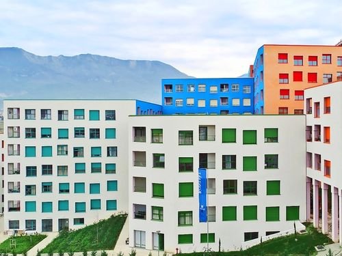 Tirane, shitet apartament 3+1+BLK Kati 3, 117.600 Euro (Kompleksi Mangalem,Ali Demi)