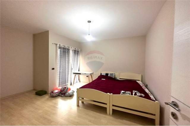 Tirane, jepet me qera apartament duplex 2+1+BLK Kati 2, 115 m² 600 Euro (Eleonora)