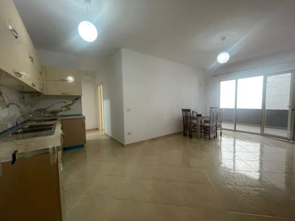 Tirane, shitet apartament Kati 5, 125 m² 450 Euro (astir)