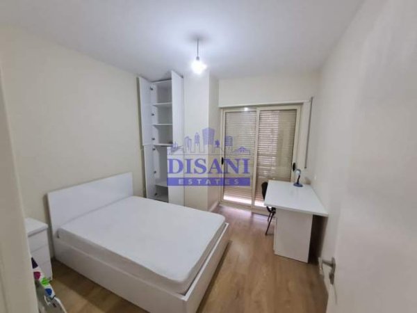 Tirane, jepet me qera apartament Kati 9, 130 m² 900 Euro (Rruga Panorama)
