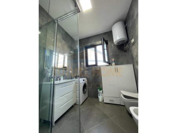 Tirane, jepet me qera Vile 2 Katshe Kati 2, 500 m² 2.500 Euro (ali demi)