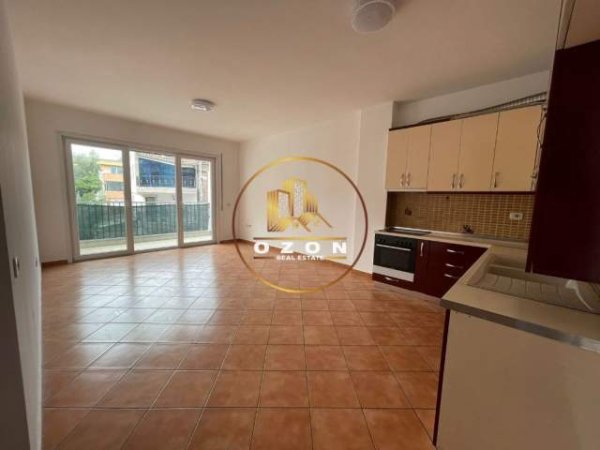 Tirane, jepet me qera apartament 2+1+A+BLK Kati 1, 88 m² 500 Euro (LIQENI I THATE)