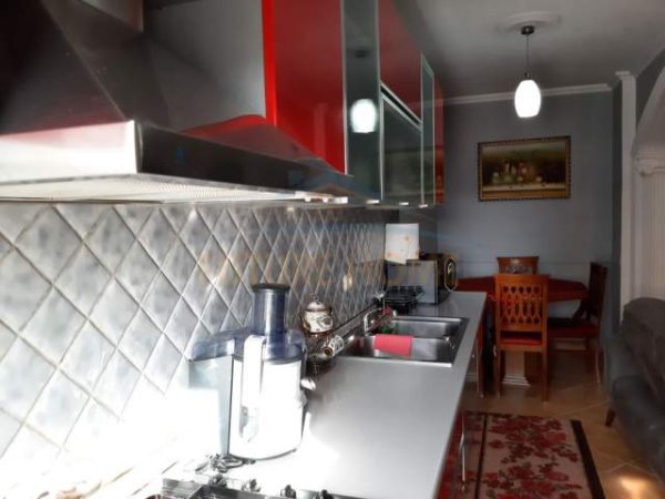 Tirane, shitet apartament Kati 0, 71 m² 95.000 Euro (5 maji)