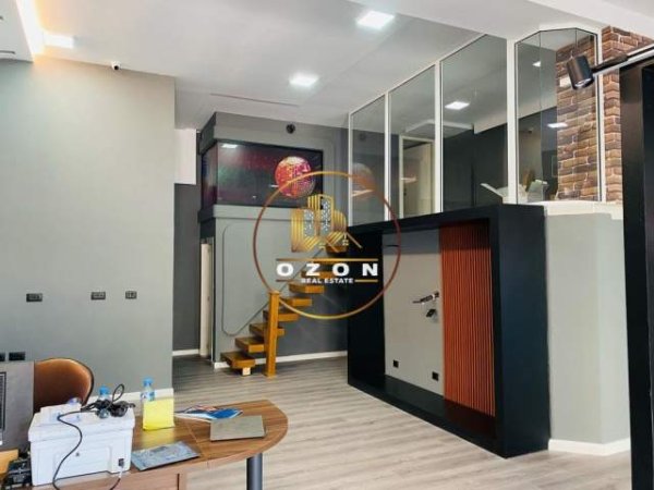 Tirane, jepet me qera ambjent biznesi Kati 0, 102 m² 650 Euro (Kopshti Botanik)