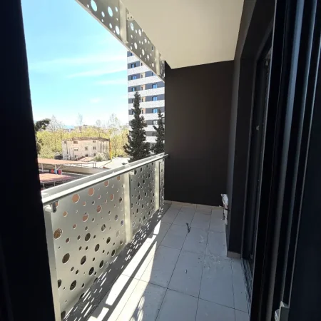 Tirane, shitet apartament 1+1+Aneks+Ballkon Kati 3, 71 m² 180.000 € 